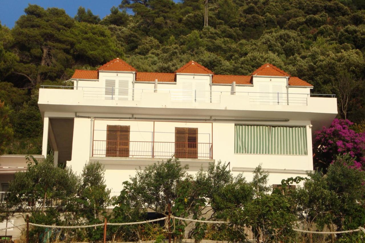 Apartments By The Sea Ubli, Lastovo - 8354 Uble Buitenkant foto