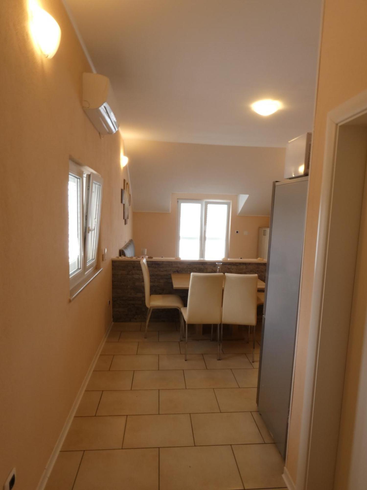 Apartments By The Sea Ubli, Lastovo - 8354 Uble Kamer foto